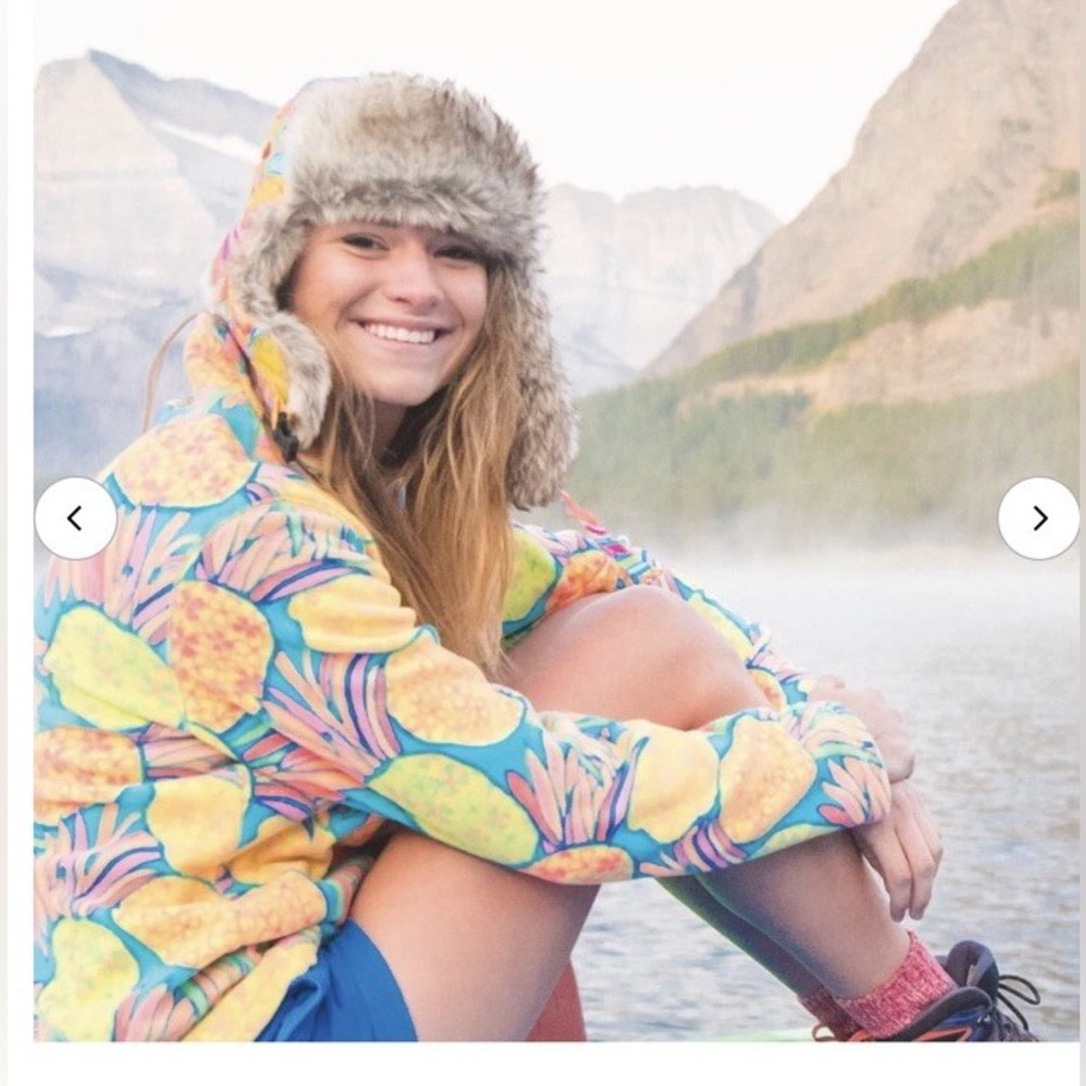 Chubbies Neon Pineapple Fleece Pullover
